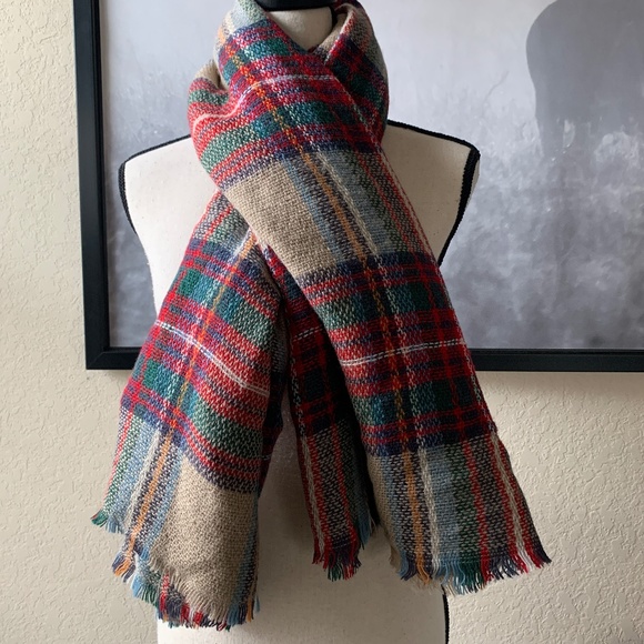 ModCloth  Tartan Plaid Blanket Scarf - Picture 1 of 6